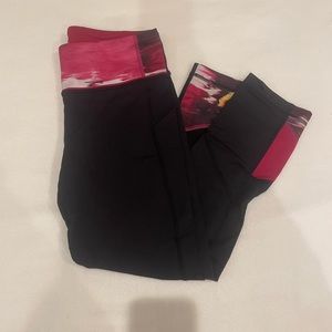 LULULEMON cropped leggings
